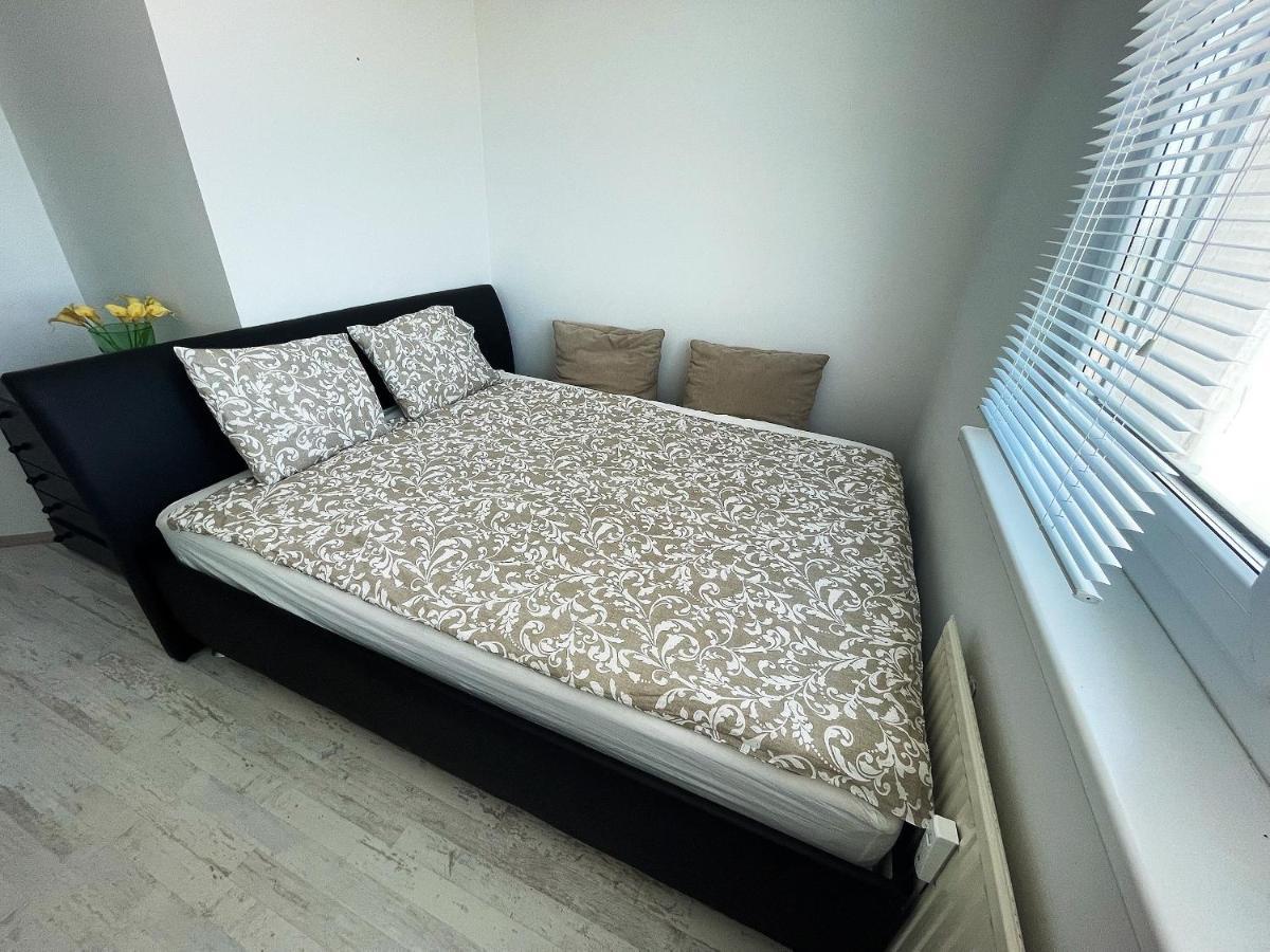 Schone Wohnung Mit Dachterrasse Bécs Kültér fotó