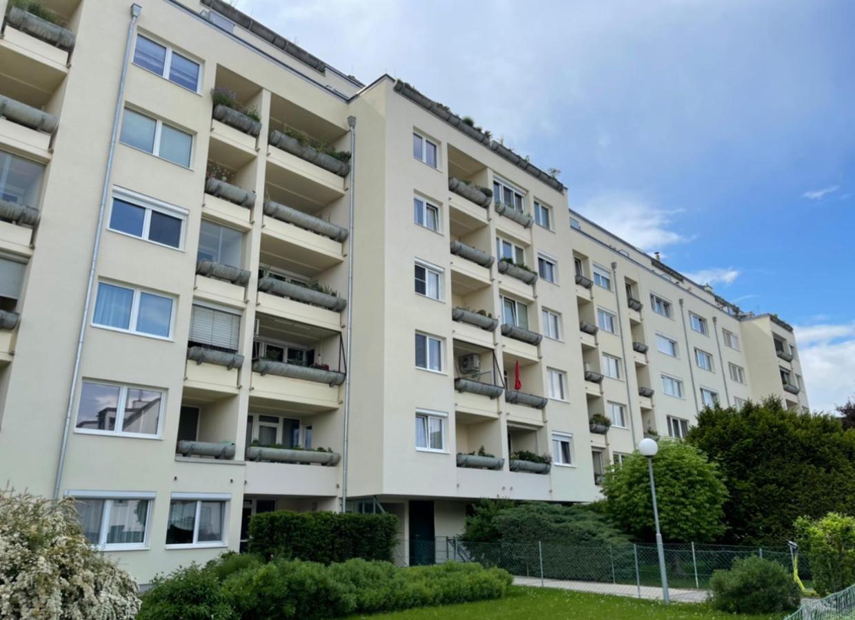 Schone Wohnung Mit Dachterrasse Bécs Kültér fotó